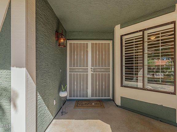 5th image of 1342 E LOBSTER BAY Court