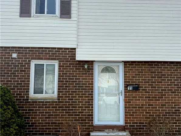 11 Fox Ct, Rochester, NY 14606