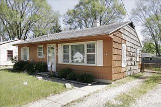 1st image of 68 Cedar Ave N