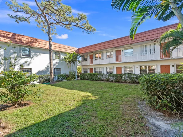 2600 SE Ocean Boulevard #P-10, Stuart, FL 34996