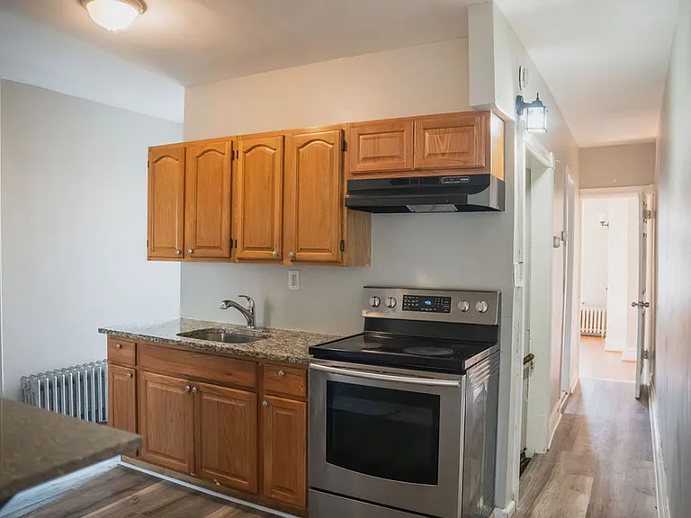 906 N. 4th Street — Photo 9