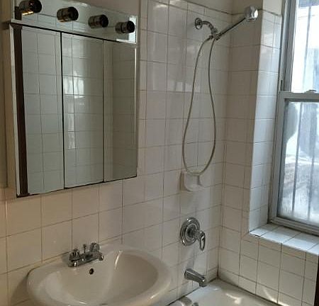 4th image of 860 Atlantic Ave APT 2