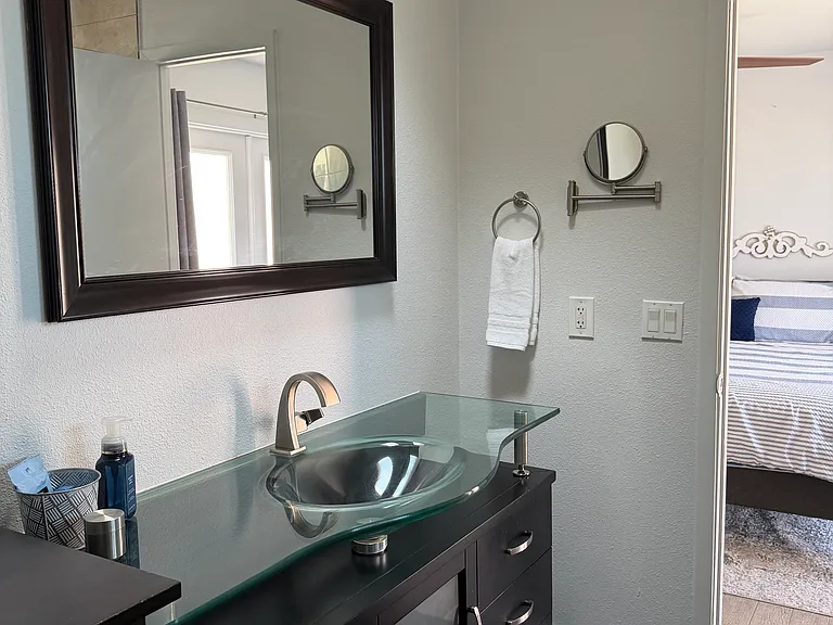 135 E Ellis Dr — Photo 29