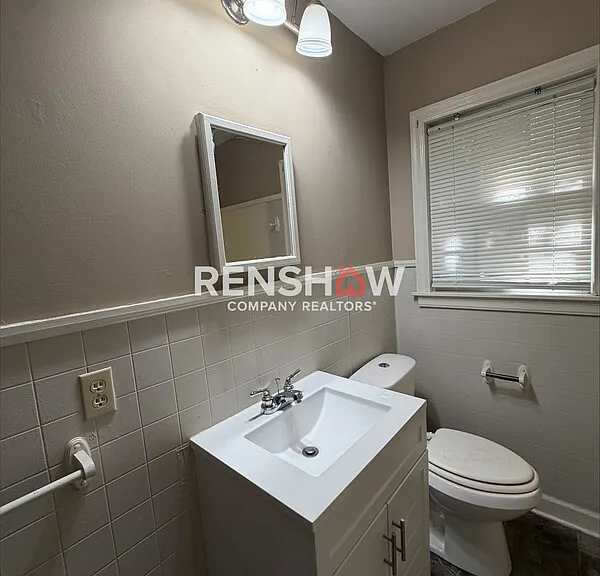 54 Locust Ln — Photo 13
