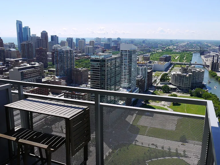 235 W Van Buren St #4009 — Photo 17