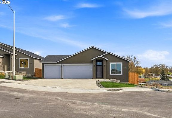 3rd image of 1758 NE 9th Pl