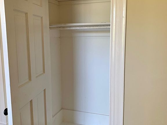 5th image of 247 N Ellsworth Ave