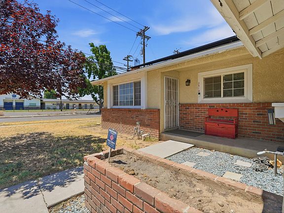 5th image of 2519 E Buckingham Way