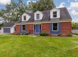 1265 W Maple Ave, Adrian, MI 49221