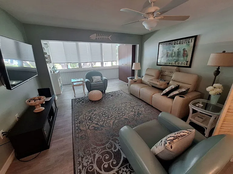 2437 Harbor Blvd #202 — Photo 5