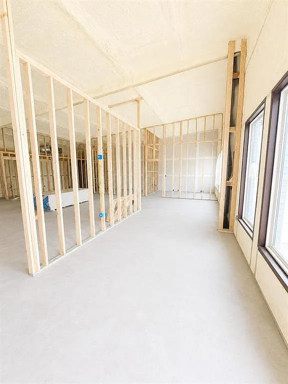 Studio, $2,800 — Photo 4