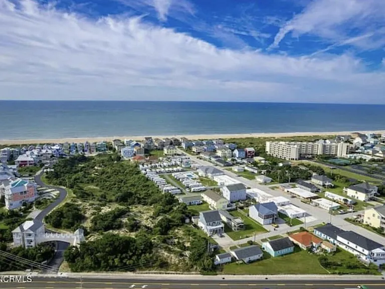 205 Barefoot Ln #A — Photo 20