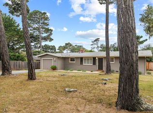 418 Grove Acre Ave, Pacific Grove, CA 93950