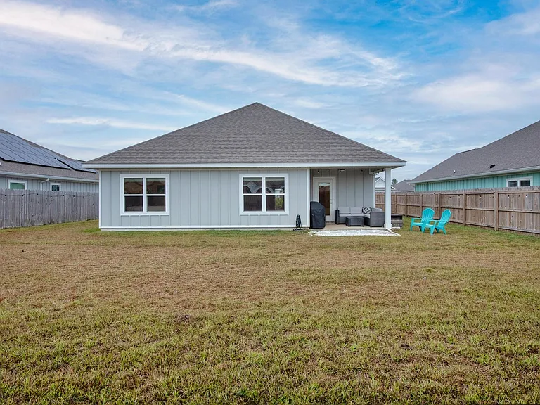 6196 Jenks Dr — Photo 26