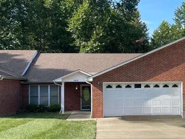 3436 Doe Valley Pkwy W, Brandenburg, KY 40108