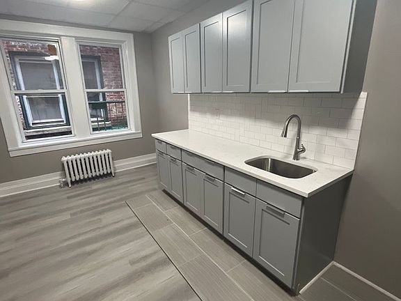 3rd image of 410 Watchung Ave #412-07