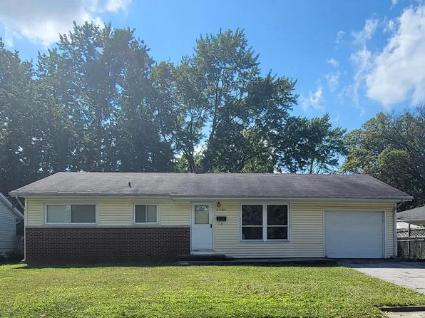 2504 Lafayette Dr, Lafayette, IN 47909