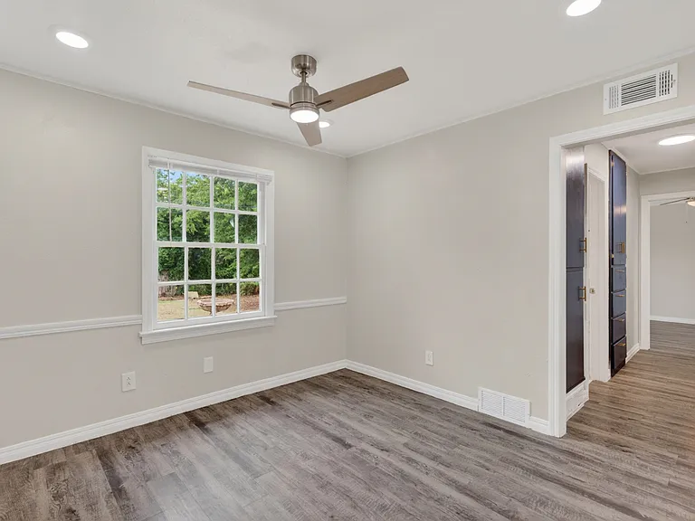 3208 N Roff Ave — Photo 24