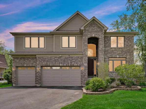 731 W Kenilworth Ave, Palatine, IL 60067