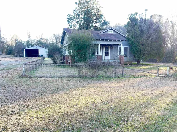 403 Fairview Rd SW, Camden, AR 71701