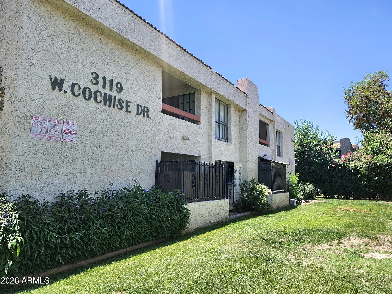 2 bed, 2.0 bath, 969 sqft, $1,195 — Photo 1