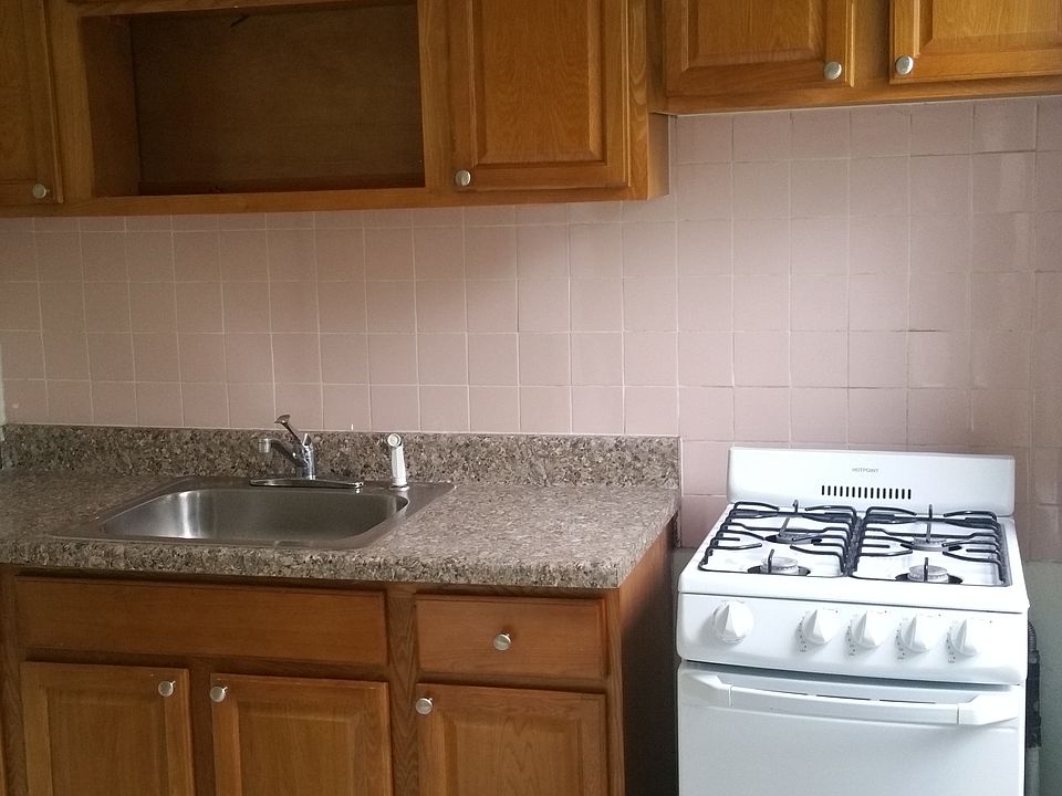 1st image of 10418 164th St