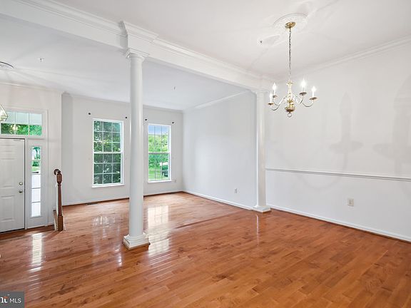 5th image of 13731 Lambertina Pl