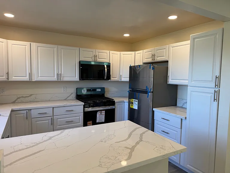 823 S Anza St — Photo 3