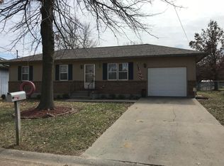 522 Star St, Marshall, MO 65340