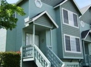565 Scenic Dr, Ashland, OR 97520