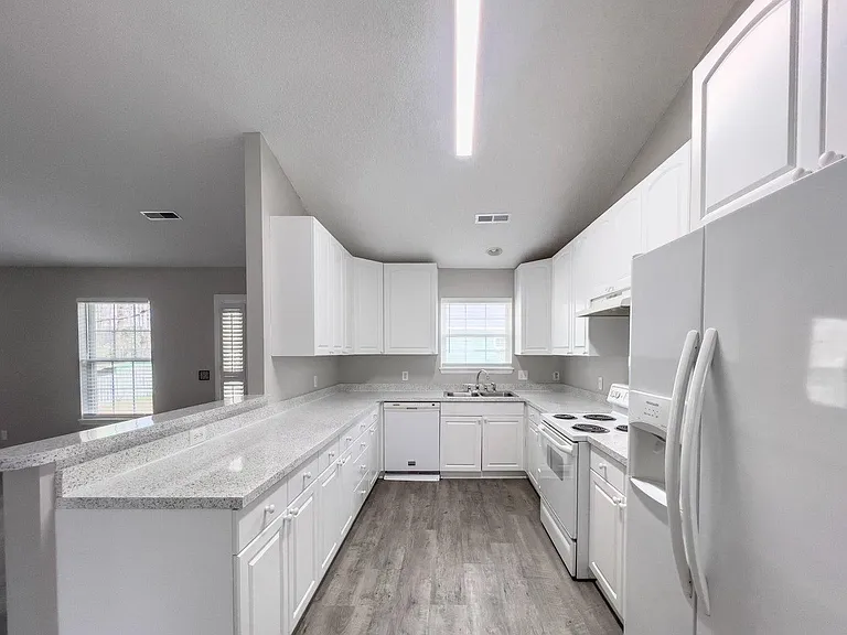 307 Sunburst Way — Photo 5