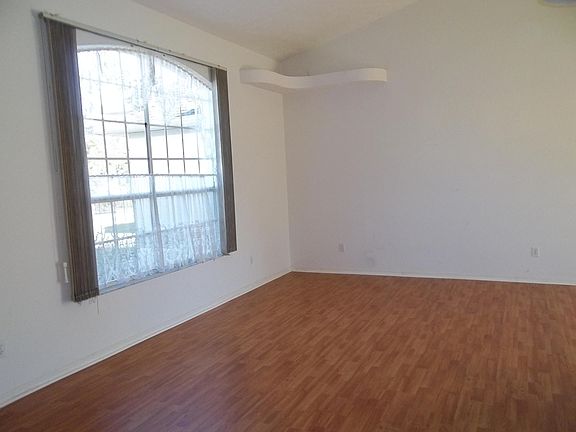 4th image of 591 SE Nome Drive