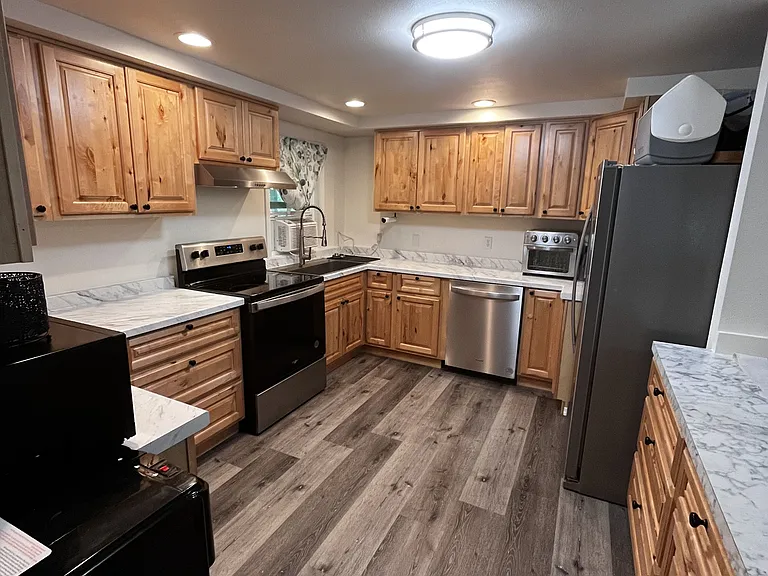 101 E Wood Ln — Photo 8