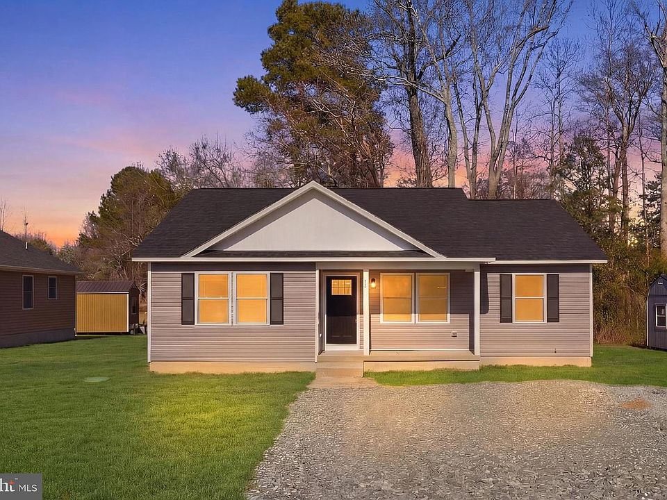 1st image of 826 S Glebe Rd