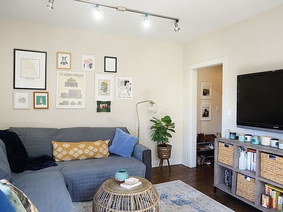 3rd image of 3161-73 N Orchard St #3161-3