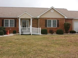 103 Kent Cir, Hurt, VA 24563