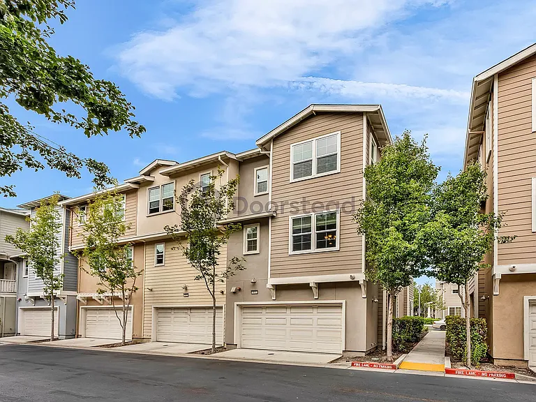 801 Jetty Dr — Photo 32
