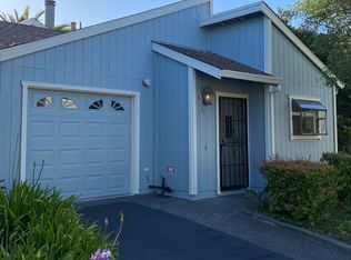 28 Acorn Cir, Petaluma, CA 94952