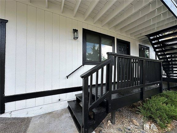 4th image of 1362 Club View Dr