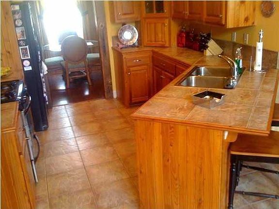4th image of 204 Tapestry Cir