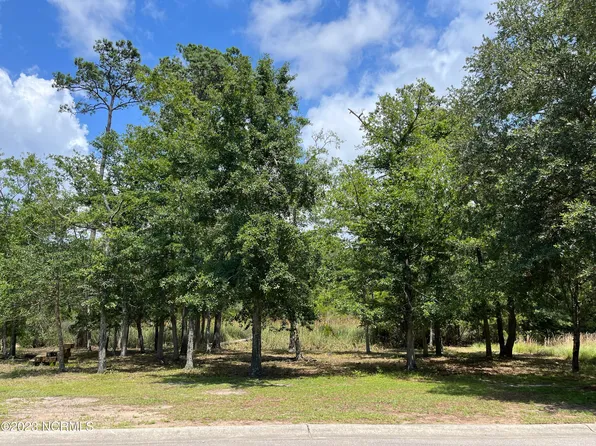 746 Skipjack Circle, Southport, NC 28461