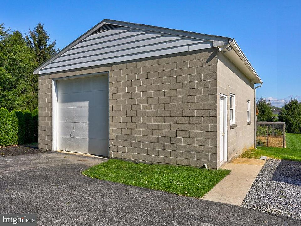 165 Valley Rd, Lancaster, PA 17601 Zillow