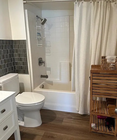 2458 Santa Ana Ave #C — Photo 16