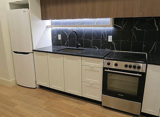 5th image of 828 Saint Johns Pl #4J