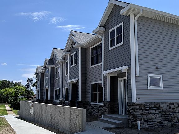 2nd image of 209 Peninsular Ave