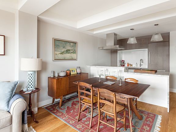 3rd image of 538 Washington Ave #5A