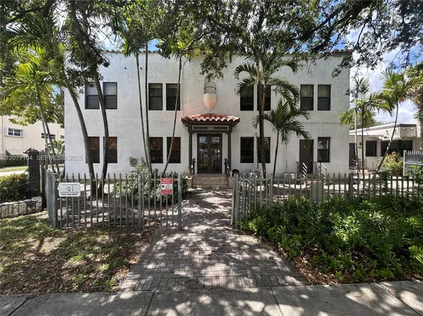 2000 Monroe St, Hollywood, FL