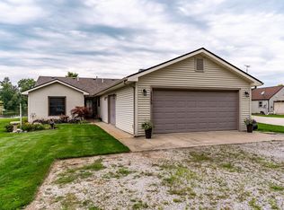 1155 Ln 180 Turkey Lk, Hudson, IN 46747