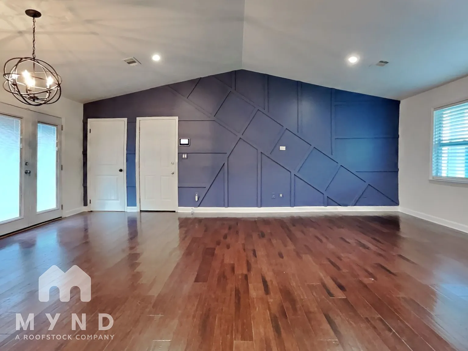 3 bed, 2.0 bath, 1112 sqft, $1,795 — Photo 3