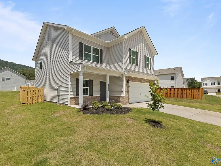 7202 Fox Glen Cir — Photo 2